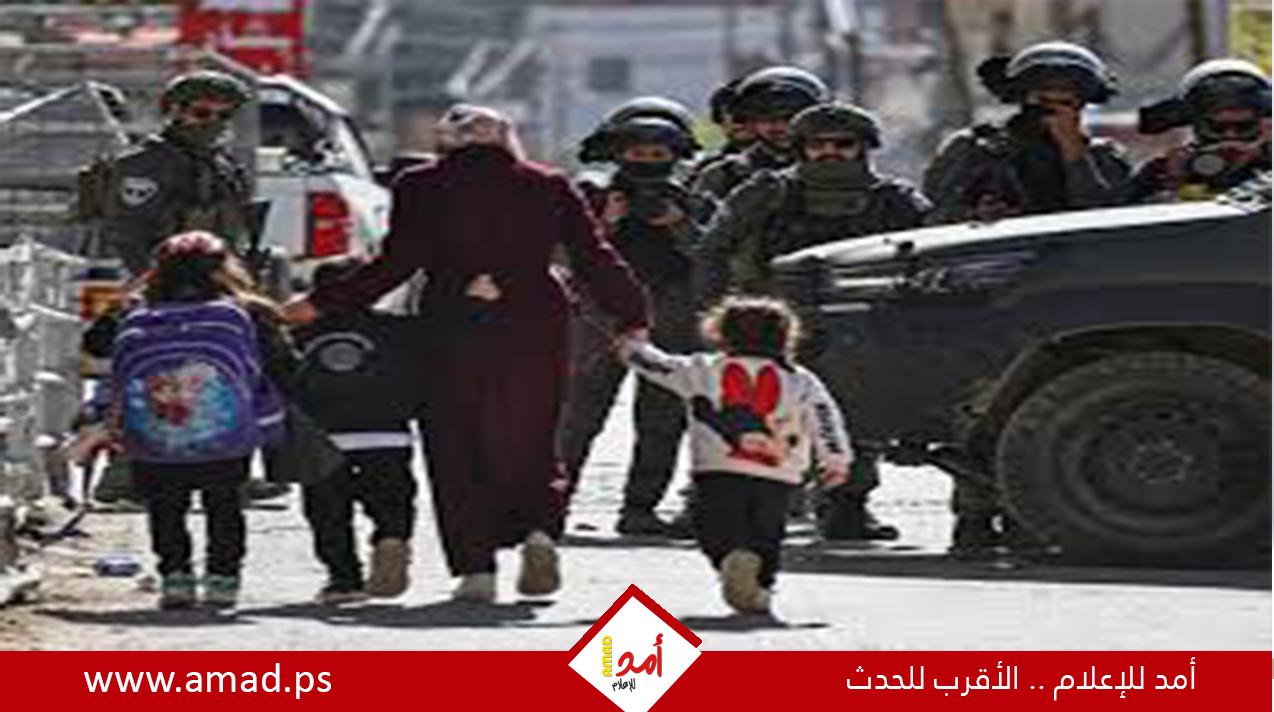 تصاعد الاعتداءات بالضفة: اعتداءات للمستوطنين على المزارعين والمدارس واعتقالات تطال صحفية وطفلين