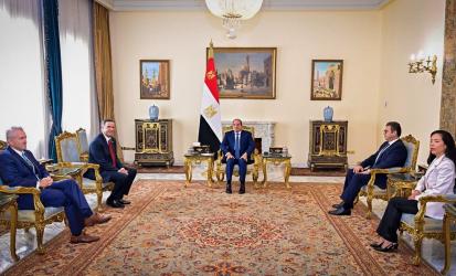 السيسي خلال استقباله مدير المخابرات الأمريكية: نرفض أي اعتداءات على الدول العربية وندعم اتفاقاً شاملاً مع إيران