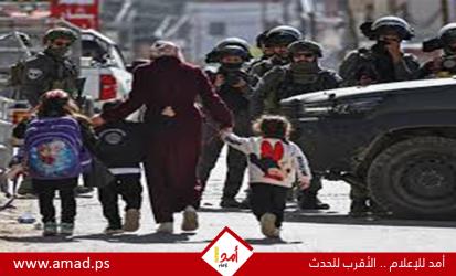 تصاعد الاعتداءات بالضفة: اعتداءات للمستوطنين على المزارعين والمدارس واعتقالات تطال صحفية وطفلين