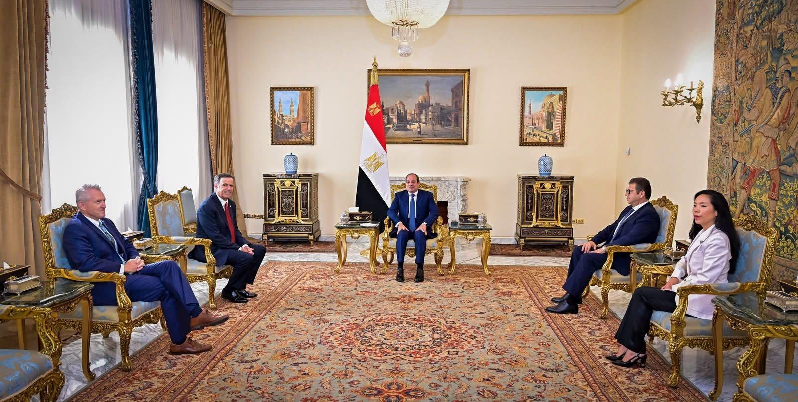 السيسي خلال استقباله مدير المخابرات الأمريكية: نرفض أي اعتداءات على الدول العربية وندعم اتفاقاً شاملاً مع إيران