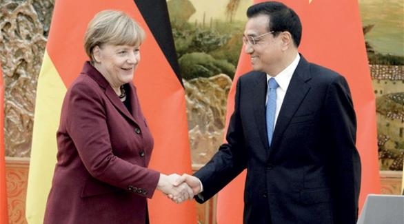 رئيس الوزراء الصيني لي كه تشيانج والمستشارة الألمانية أنجيلا ميركل
