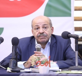 انخفاض الدولار والاقتصاد الفلسطيني.. الرابح والخاسر