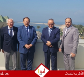 الرئيس علي ناصر محمد يحضر ندوة "جواهر الجواهري.. إبحار في عالم الجواهري" في مكتبة الإسكندرية