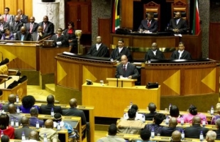 فرانس برس: اندلاع حريق في مبنى برلمان جنوب أفريقيا- فيديو وصور