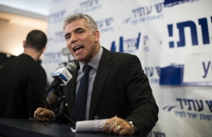 زعيم المعارضة الإسرائيلية يعلن رفضه لـ "خطة الضم" ويؤيد "حل الدولتين"