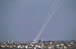 بالفيديو – الفصائل المسلحة تقصف مدينة عسقلان وستوسع دائرة الرد إذا تواصل القصف الإسرائيلي