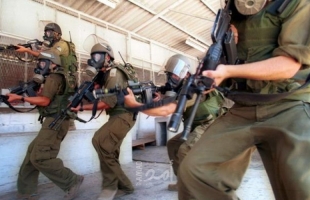 خلافات بين مسؤولين أمنيين والشاباس حول نقل أسرى حماس إلى سجن "رامون"