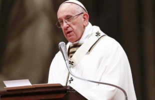 البابا يدين موجة العنف المسلح في أمريكا ويصلي على أرواح الضحايا