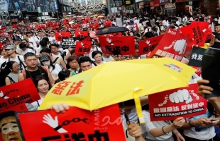 هونغ كونغ: إيقاف عدد من الأشخاص  إثر تظاهرات مفاجئة ومواجهات