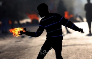 شبان يستهدفون قوات الاحتلال بزجاجات حارقة في القدس