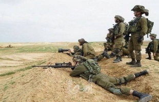 غزة: قناصة الاحتلال تطلق النار  صوب عدد من الشبان مقابل مخيم العودة شرق خزاعة