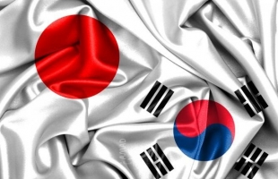 تفاقم خلاف تاريخي بين اليابان وكوريا الجنوبية وكوري يحرق نفسه أمام سفارة طوكيو