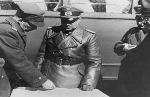 صور نادرة لـ لحظة غزو هتلر لبولندا .. شاهد