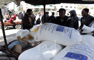 "أونروا" تعلن موعد وآلية توزيع المساعدات الغذائية في غزة