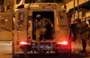 قوات الاحتلال تشن حملة اعتقالات بالضفة وتلاحق شبان وتحتجز مركبات شرق قلقيلية