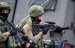قوات الاحتلال تهدم محددة شرق القدس وتستولي على معداتها