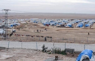 مصادر كردية: فرار عائلات مقاتلي "داعش" من مخيم عين عيسى شمال سوريا