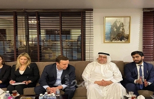 سيناتور أمريكي يزور عائلة معارض بحريني مسجون