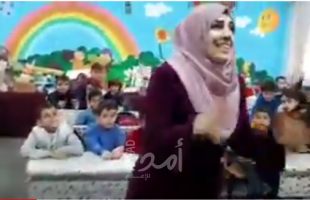 منى إبراهيم  تروي لــ"أمد" تفاصيل فوزها بـ "أفضل معلم في غزة"