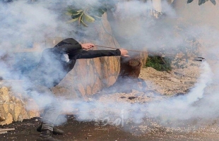 إصابات بالاختناق خلال مواجهات مع قوات الاحتلال بقلقيلية