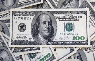 الدولار يستقر قرب أعلى مستوى في 6 أسابيع