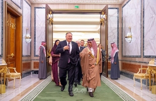وزير الخارجية السعودي يبحث مع نظيره الأمريكي المستجدات الإقليمية والدولية