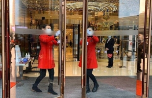مراكز التسوق في "ووهان" الصينية تستأنف عملها بعد توقف دام شهرين