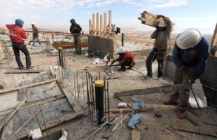 اقتصاد حماس: مواد البناء متوفرة بمخازن التُجَار ولا داعي لتلاعبهم بالأسعار