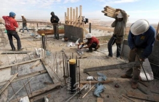نقابات العمال تطالب المؤسسات الدولية بحماية العمال الفلسطينين