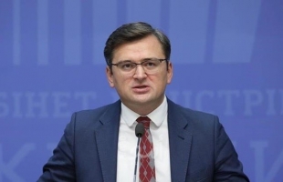 وزير خارجية أوكرانيا: تحدثث إلى لابيد بخصوص طلب أنظمة دفاع جوي وصاروخي