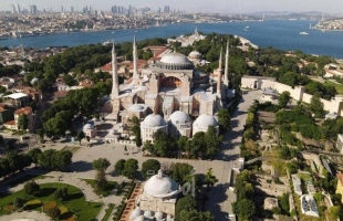محمكة تركية تصدر قرارا يعتبر تحويل آيا صوفيا عام 1934 إلى متحف غير قانوني
