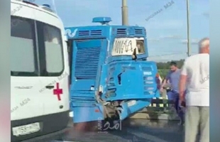 10 إصابات جراء تصادم بين حافلة ركاب وشاحنة في موسكو