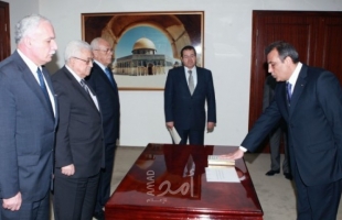 عباس يستقبل سفير دولة فلسطين لدى الإمارات