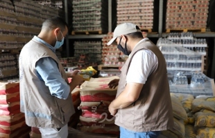 مباحث التموين بغزة تضبط 12 ألف حبة من المفرقعات والألعاب النارية