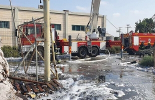 معاريف: إندلاع حريق في مصنع "شنيف" في منطقة أوفاكيم الصناعية - صور