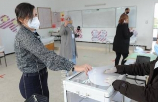 الجزائر: انتهاء التصويت في استفتاء تعديل الدستور وضعف واضح في الإقبال