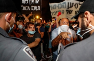 آلاف الإسرائيليين يطالبون باستقالة نتنياهو: ديكتاتور كاذب
