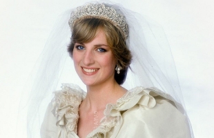 ثوب زفاف الأميرة ديانا أشهر أثواب الزفاف الملكية على الإطلاق