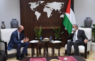 اشتية يبحث مع المبعوث الأمريكي هادي عمرو إعمار غزة وتعزيز العلاقات الثنائية
