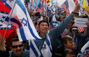 "فورين بوليسي": التغيير السياسي يهدد قوة المسيحيين الصهاينة ودعهم لإسرائيل