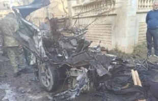 مقتل 4 عناصر من الجيش السوري في انفجار سيارتهم في دير الزور