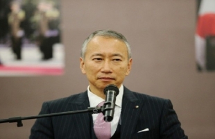 سفير ياباني ينشر صورة للقدس ويُعلق عليها: عيوننا إليكِ ترحل كل يوم