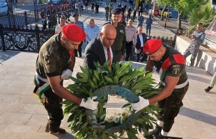 محافظو طوباس وجنين وقلقيلية يضعون أكاليل الزهور على "أضرحة الشهداء"