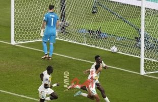 صعود السنغال الى الدور القادم بعد فوزها على الإكوادور في كأس العالم - فيديو