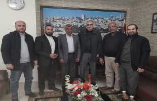 وفد من اللجنة العليا لمتضرري عدوان 2014 تجتمع مع وكيل وزارة الأشغال في غزة