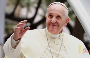 ماكرون يدعو البابا فرنسيس للمشاركة في إعادة افتتاح كاتدرائية نوتردام