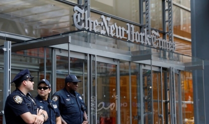 استقالة محرر صفحة الرأي في نيويورك تايمز بسبب مقال حول نشر قوات لقمع المحتجين