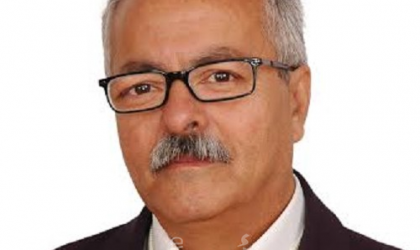الأحزاب البومة والضفدع والغراب