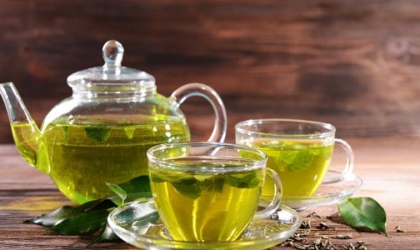 10 فوائد صحية لشرب الشاي الأخضر بالليمون