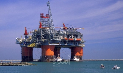 ارتفاع أسعار النفط رغم زيادة مفاجئة في مخزونات الخام الأمريكية